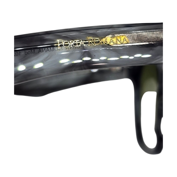 Black and Gold Eyewear Frame - Picture 2 of 7